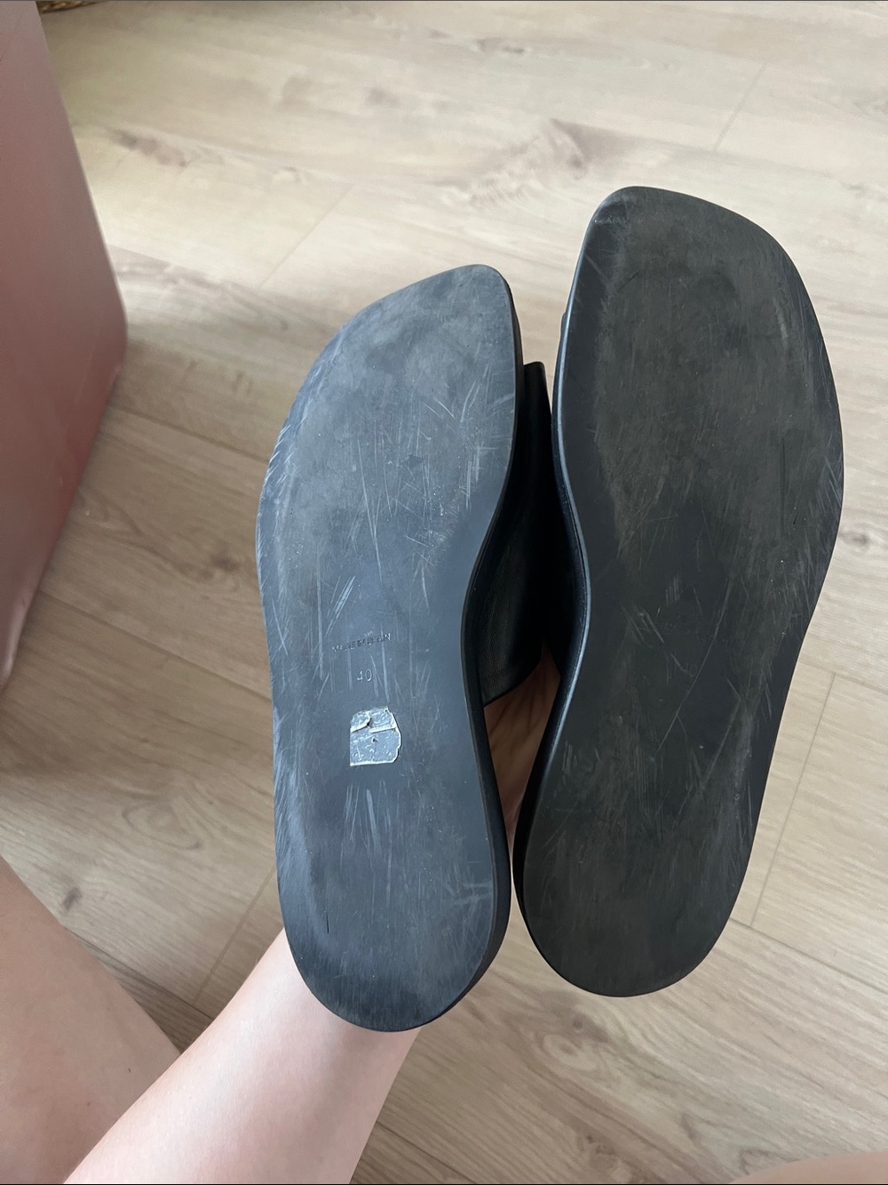 Maguire Leather slides - Picture 7 of 7